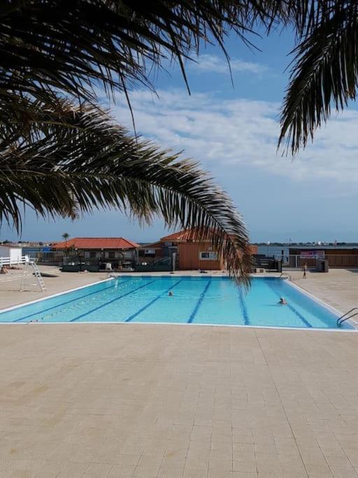 T2 Neuf + Bateau / Piscine Super Infrastructures Apartment Le Barcarès Екстериор снимка
